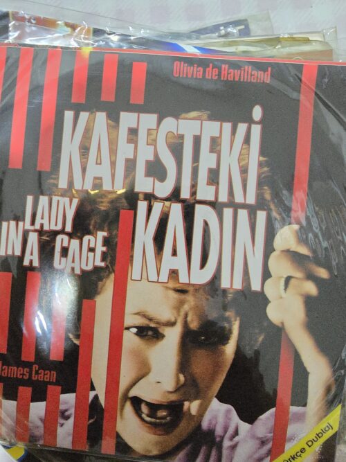 kafesteki kadın